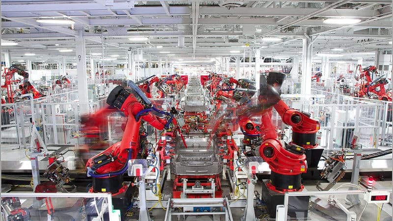 Is a human or a robot more efficient?
